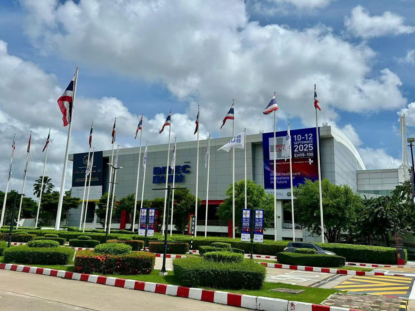 1er JOUR AU MEDICAL FAIR THAILAND 2025